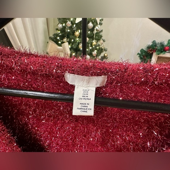 H&M Holiday Radiance: Glittering Red V-Neck Sweater - Picture 3 of 3